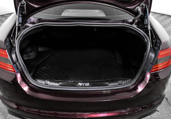 Подержанный автомобиль Jaguar XF Sedan 2011 года (14 фото)