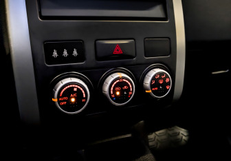 Подержанный автомобиль Nissan X-Trail 2013 года (28 фото)