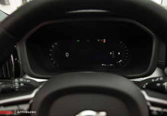 Новый Volvo XC60 2025 (15 фото)