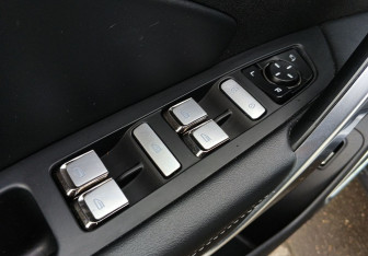 Подержанный автомобиль Geely Atlas Pro 2023 года (20 фото)