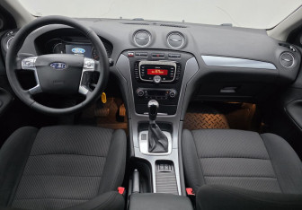 Подержанный автомобиль Ford Mondeo Sedan 2012 года (11 фото)