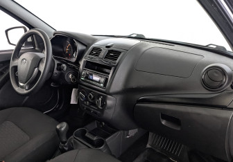 Подержанный автомобиль LADA (ВАЗ) Granta Sedan 2023 года (13 фото)