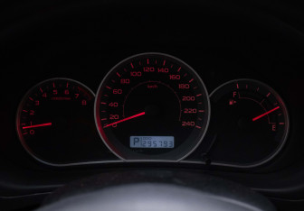 Подержанный автомобиль Subaru Impreza Hatchback 2008 года (12 фото)