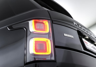Подержанный автомобиль Land Rover Range Rover 2018 года (25 фото)