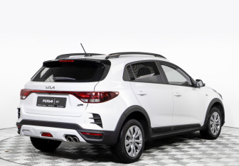 Подержанный автомобиль Kia Rio Hatchback 2022 года (4 фото)