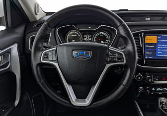 Подержанный автомобиль Geely Emgrand 7 2018 года (21 фото)