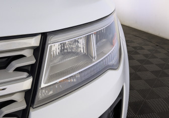 Подержанный автомобиль Ford Explorer 2018 года (11 фото)