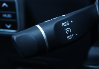 Подержанный автомобиль Hongqi HS5 2024 года (21 фото)