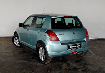Подержанный автомобиль Suzuki Swift Hatchback 2007 года (6 фото)