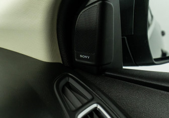 Подержанный автомобиль Ford Focus Hatchback 2016 года (12 фото)