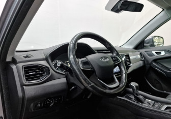 Подержанный автомобиль Chery Tiggo 4 2022 года (15 фото)