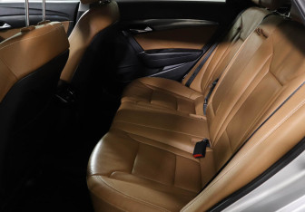 Подержанный автомобиль Hyundai i40 Wagon 2017 года (10 фото)