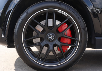 Подержанный автомобиль Mercedes-Benz GLE 2021 года (25 фото)