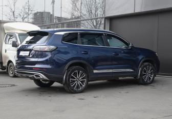 Подержанный автомобиль Chery Tiggo 8 Pro e+ 2023 года (5 фото)