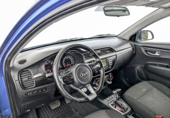Подержанный автомобиль Kia Rio Hatchback 2019 года (16 фото)