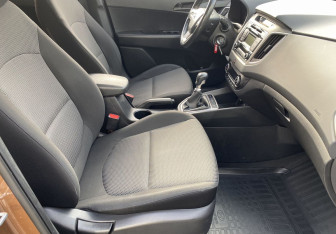 Подержанный автомобиль Hyundai Creta 2017 года (9 фото)