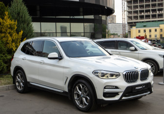 Подержанный автомобиль BMW X3 2018 года (2 фото)