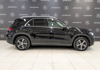 Подержанный автомобиль Mercedes-Benz GLE 2020 года (4 фото)