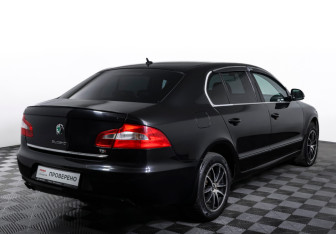 Подержанный автомобиль Skoda Superb Liftback 2010 года (5 фото)