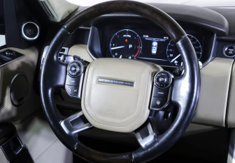 Подержанный автомобиль Land Rover Range Rover 2015 года (14 фото)