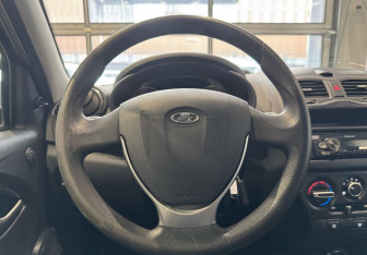 Подержанный автомобиль LADA (ВАЗ) Granta Hatchback 2019 года (14 фото)