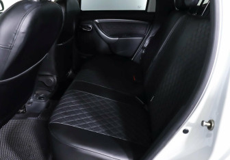 Подержанный автомобиль Renault Duster 2018 года (16 фото)