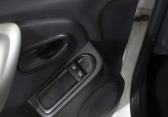 Подержанный автомобиль LADA (ВАЗ) Largus Wagon 2021 года (20 фото)