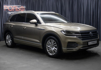 Подержанный автомобиль Volkswagen Touareg 2019 года (3 фото)