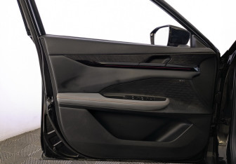 Подержанный автомобиль Changan UNI-V 2023 года (19 фото)