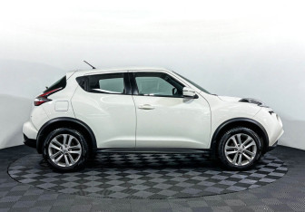 Подержанный автомобиль Nissan Juke 2014 года (4 фото)