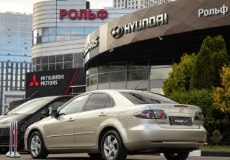 Подержанный автомобиль Mazda 6 Liftback 2007 года (5 фото)