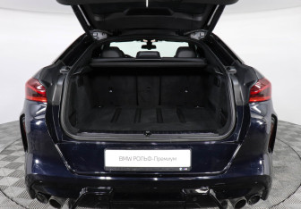 Подержанный автомобиль BMW X6 M 2021 года (9 фото)