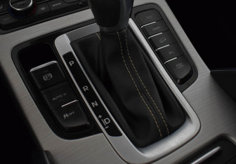 Подержанный автомобиль Geely Atlas 2018 года (17 фото)