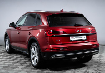 Подержанный автомобиль Audi Q5 2021 года (7 фото)
