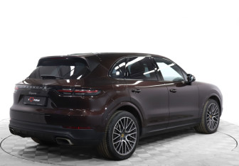 Подержанный автомобиль Porsche Cayenne 2018 года (5 фото)