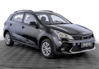Подержанный автомобиль Kia Rio Hatchback 2021 года (3 фото)