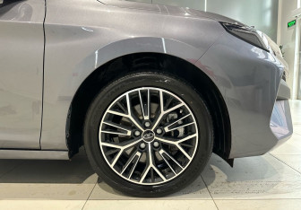 Подержанный автомобиль Москвич 6 2023 года (9 фото)