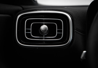 Подержанный автомобиль Jaecoo J8 2024 года (13 фото)