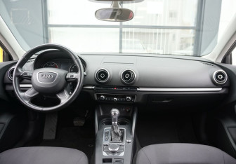 Подержанный автомобиль Audi A3 Hatchback 2013 года (12 фото)
