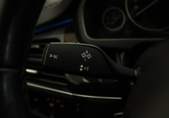 Подержанный автомобиль BMW X5 2016 года (13 фото)