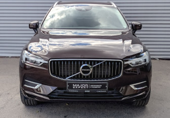 Подержанный автомобиль Volvo XC60 2019 года (2 фото)