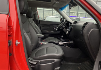 Подержанный автомобиль Kia Soul 2018 года (28 фото)