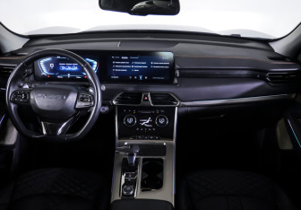 Подержанный автомобиль Exeed TXL 2023 года (12 фото)