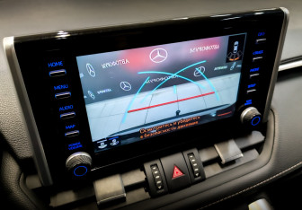 Подержанный автомобиль Toyota RAV4 2021 года (26 фото)