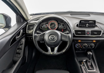 Подержанный автомобиль Mazda 3 Sedan 2014 года (21 фото)