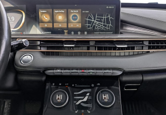 Подержанный автомобиль Exeed LX 2022 года (15 фото)