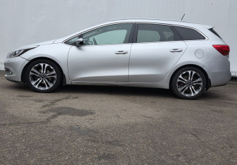 Подержанный автомобиль Kia Ceed Wagon 2012 года (8 фото)