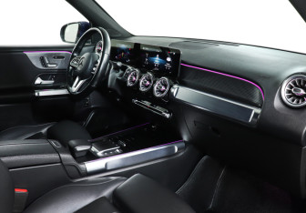 Подержанный автомобиль Mercedes-Benz GLB 2020 года (9 фото)