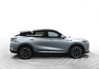 Подержанный автомобиль Exeed RX 2023 года (4 фото)