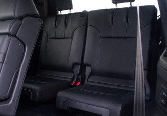 Подержанный автомобиль Toyota Land Cruiser Suv 2023 года (12 фото)